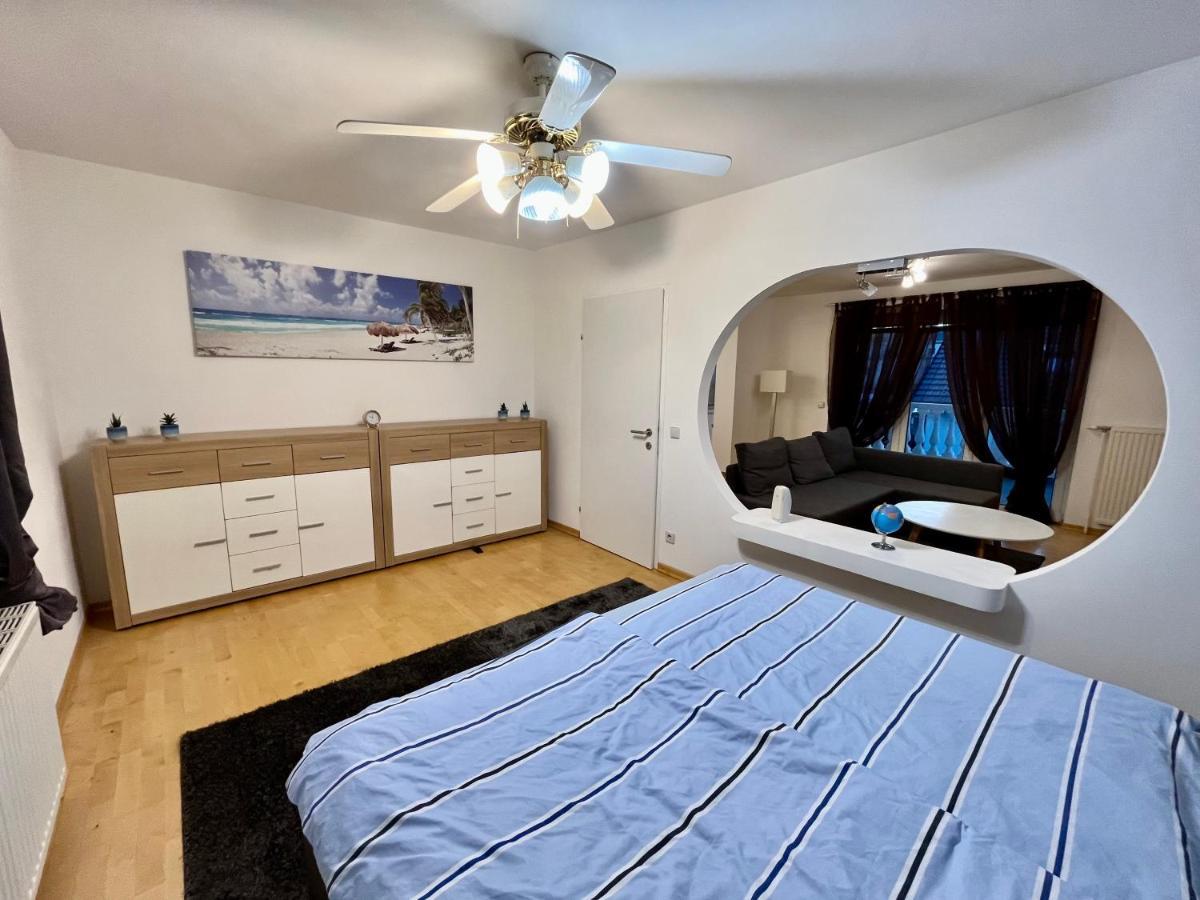 Traum Apartment Mit Pool+Balkon Bécs Kültér fotó